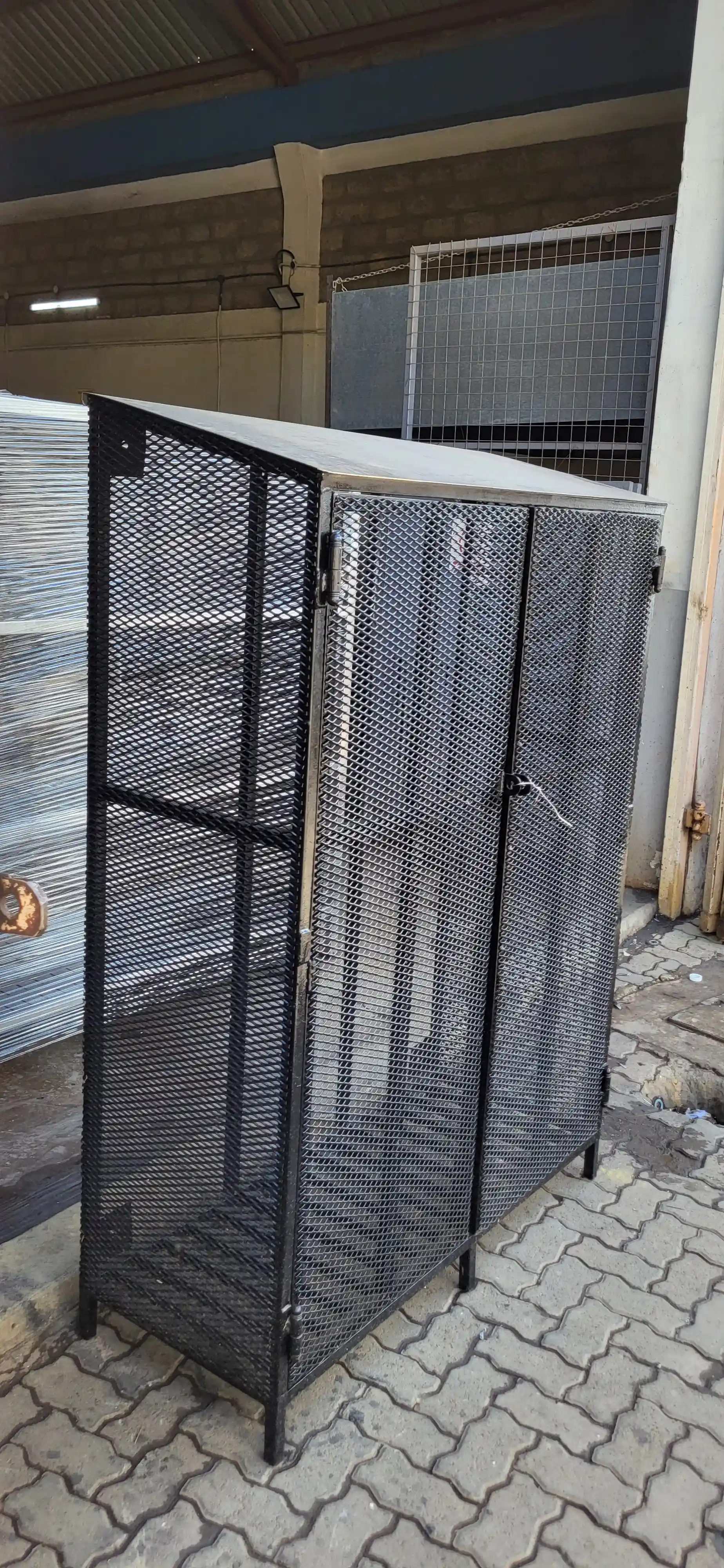 Gas Cage